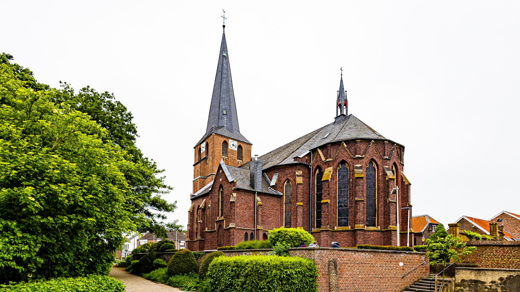 Sankt Lambertus Leuth