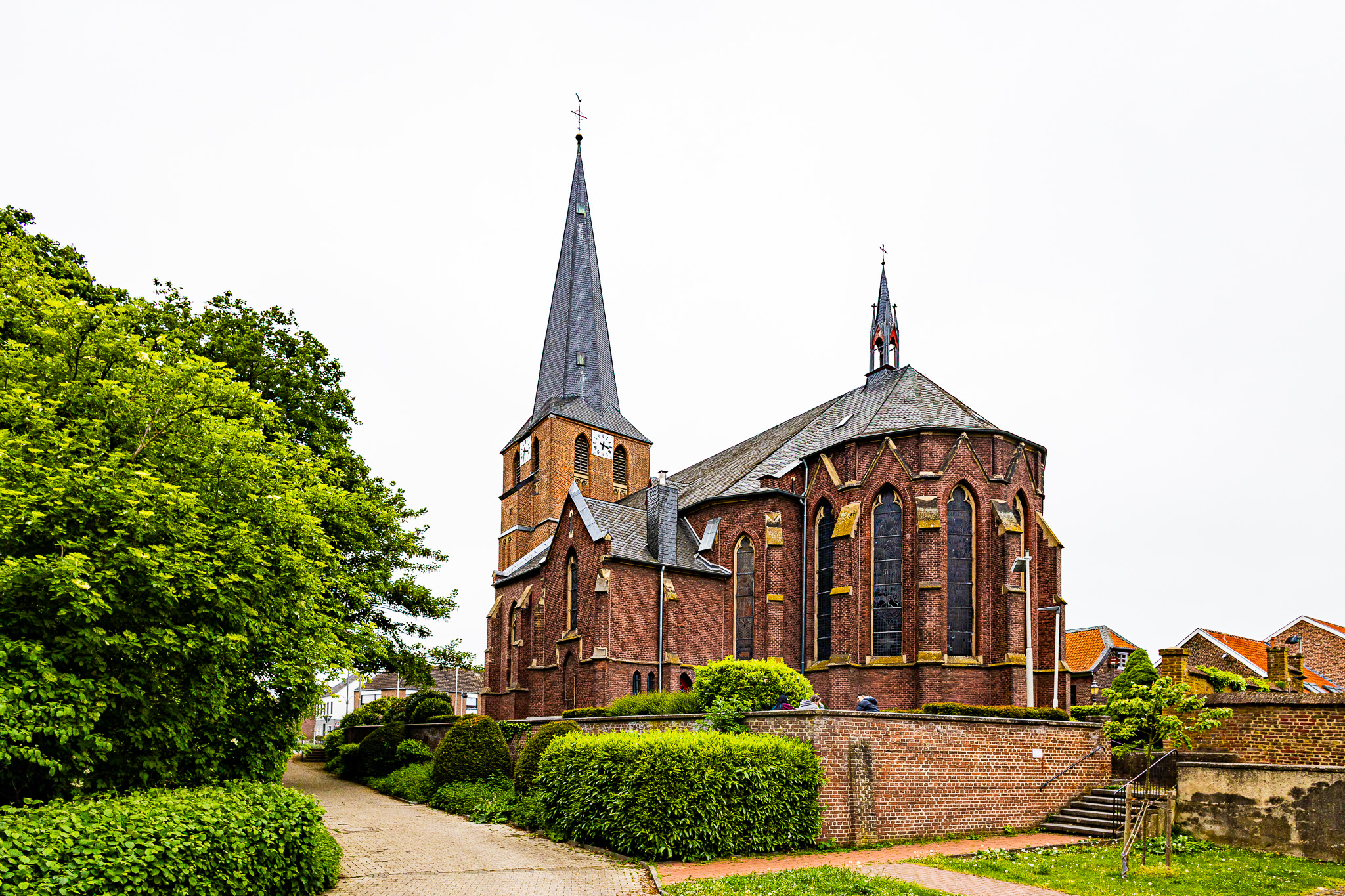 Sankt Lambertus Leuth